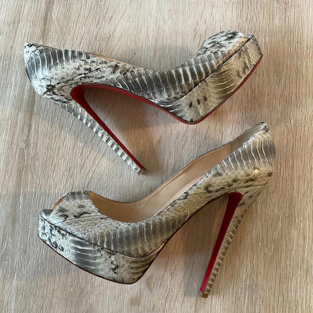 Louboutin Banana 140MM Watersnake Mango Natural - 40 - Picture 5 of 8
